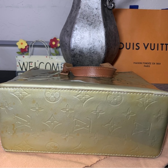 Price Drop Authentic Louis Vuitton Vernis Bag - Picture 7 of 17